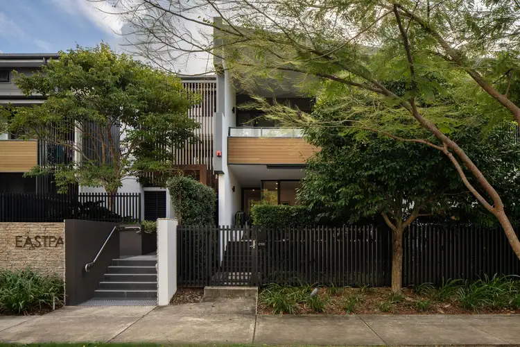 2105/30 Johnston Street, Bulimba QLD 4171