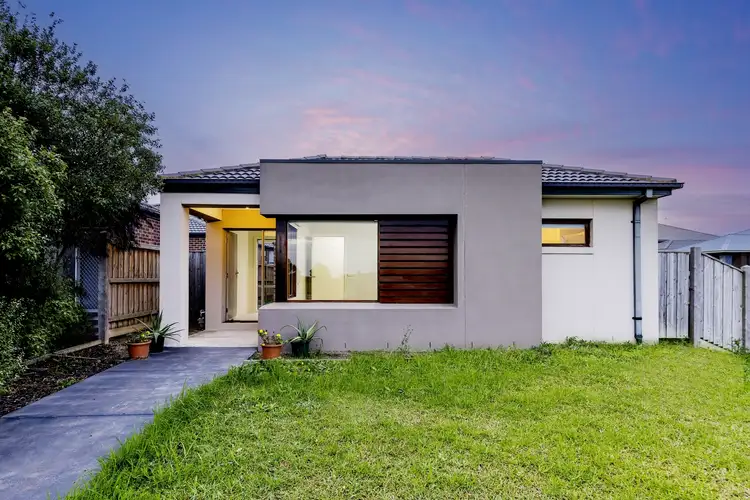 11 Beachside Crescent, Point Cook VIC 3030
