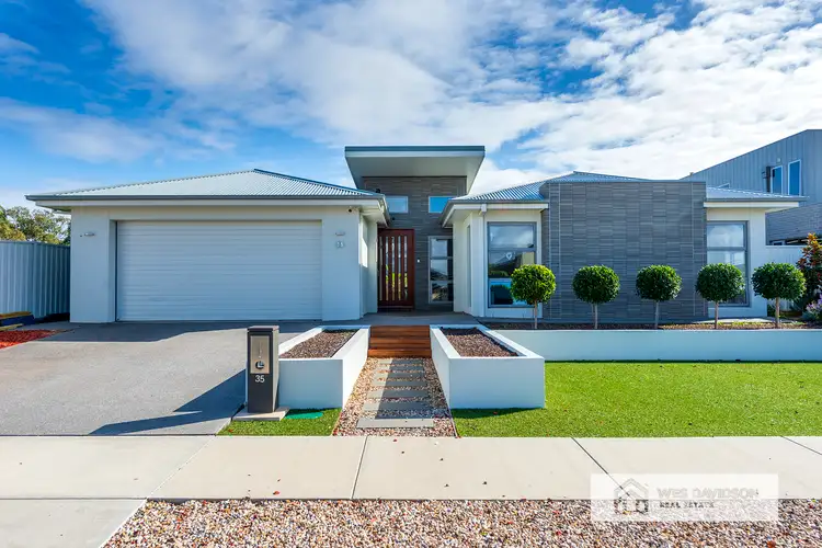 35 Waterlink Esplanade, Horsham VIC 3400