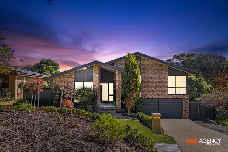 63 Meredith Circuit