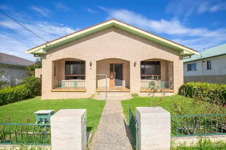 98 Erskine Street, Armidale NSW 2350