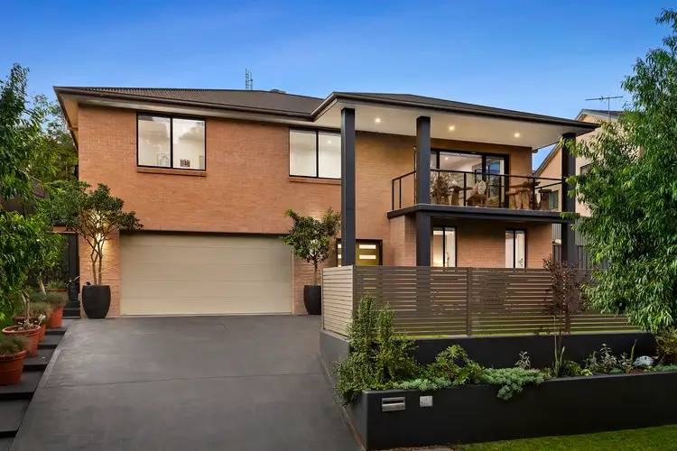 5 Ceylon Close, Cameron Park NSW 2285