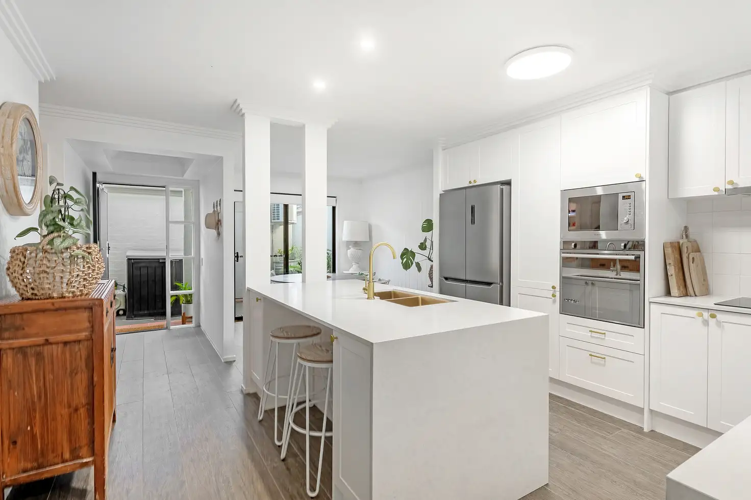 Main view of Homely townhouse listing, 6/1 Bronberg Court, Southport QLD 4215