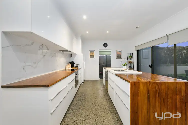 Fifth view of Homely house listing, 6 Eloura Circuit, Taylors Hill VIC 3037