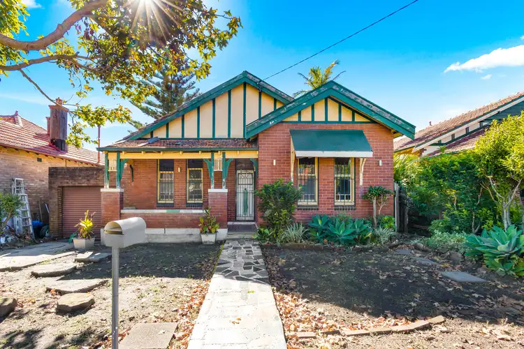 4 Highworth Avenue, Bexley NSW 2207