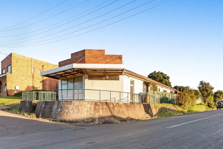Second view of Homely house listing, 2 Buena Vista Avenue, Lake Heights NSW 2502