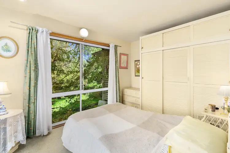 Second view of Homely house listing, 3 Caernarvon Close, Kirkham NSW 2570