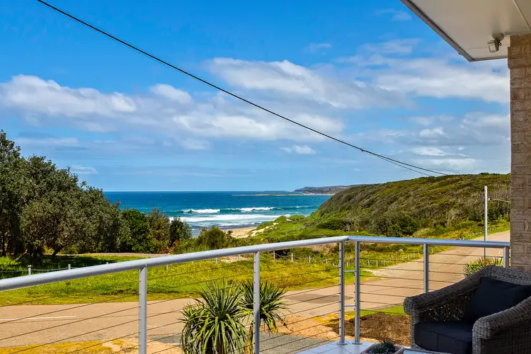 25 Pacific Drive, Swansea Heads NSW 2281