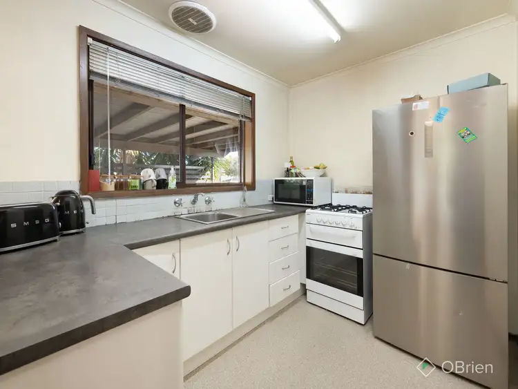 Third view of Homely unit listing, 2/14 Mayfair Drive, Wodonga VIC 3690