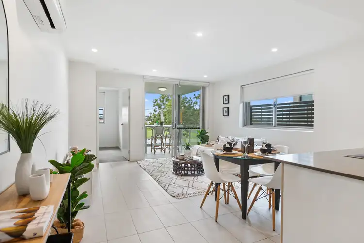 Second view of Homely apartment listing, 19/1049 Wynnum Road, Cannon Hill QLD 4170