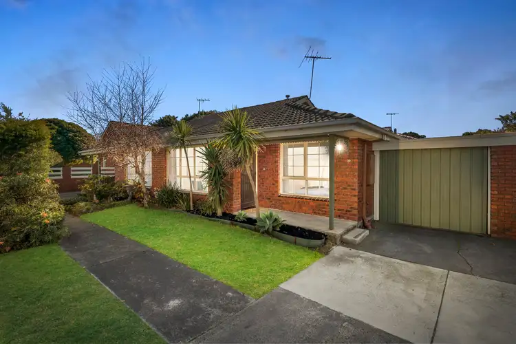 10/374 Warrigal Road, Cheltenham VIC 3192