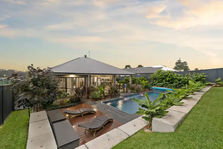 83 South Atlantic Drive, Lake Cathie NSW 2445