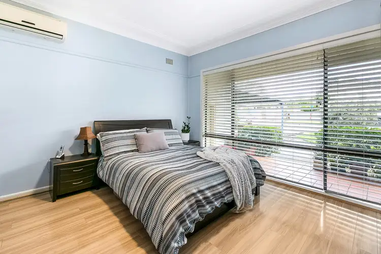 Fifth view of Homely house listing, 7 Bringelly Avenue, Pendle Hill NSW 2145
