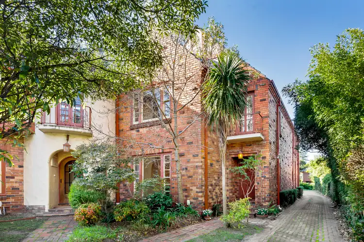 2/26 Kensington Road, South Yarra VIC 3141