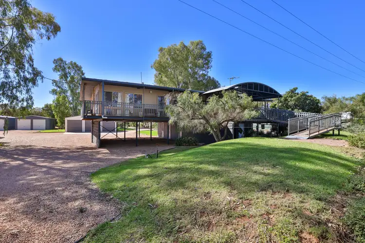 18 Hendy Road, Buronga NSW 2739
