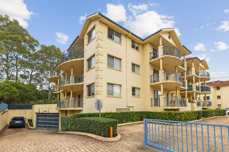 25/9 Hill Street