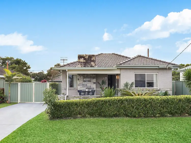 18 Surf Street, Long Jetty NSW 2261