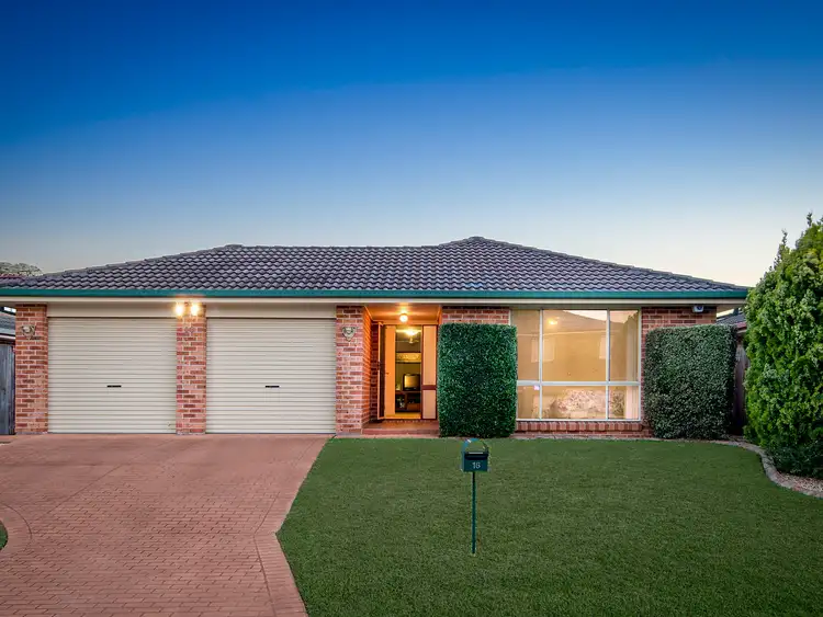 16 Fan Way, Stanhope Gardens NSW 2768