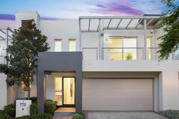 7 Waterstone Crescent, Bella Vista NSW 2153