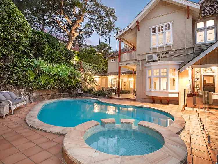 2/1 Avenue Road, Mosman NSW 2088