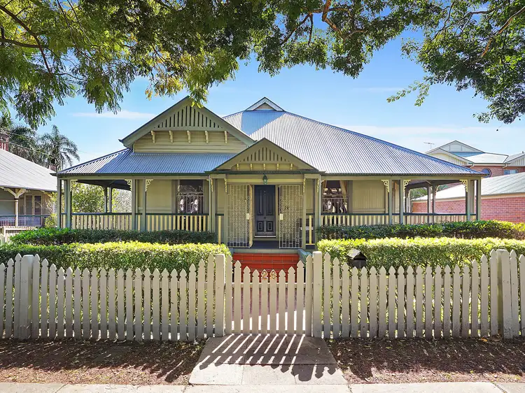 26 Norman Parade, Clayfield QLD 4011