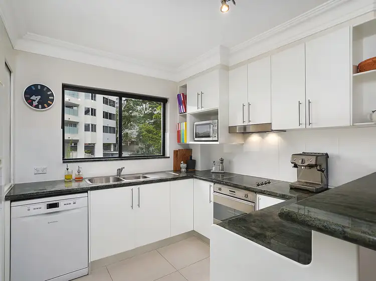 Fourth view of Homely apartment listing, 9/39 Cairns Street, Kangaroo Point QLD 4169