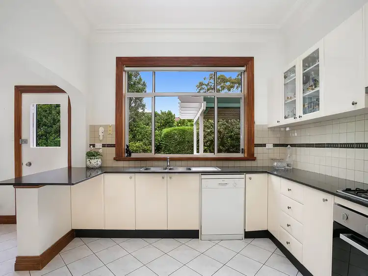 Fifth view of Homely house listing, 39 Tunks Street, Northbridge NSW 2063