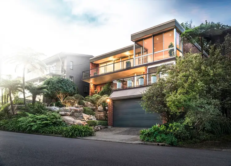 5 Upper Cliff Avenue, Northbridge NSW 2063