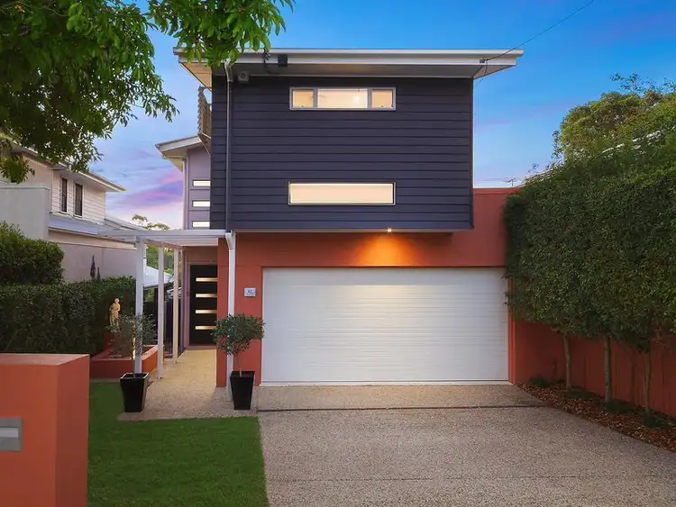41 Burns Parade, Chapel Hill QLD 4069