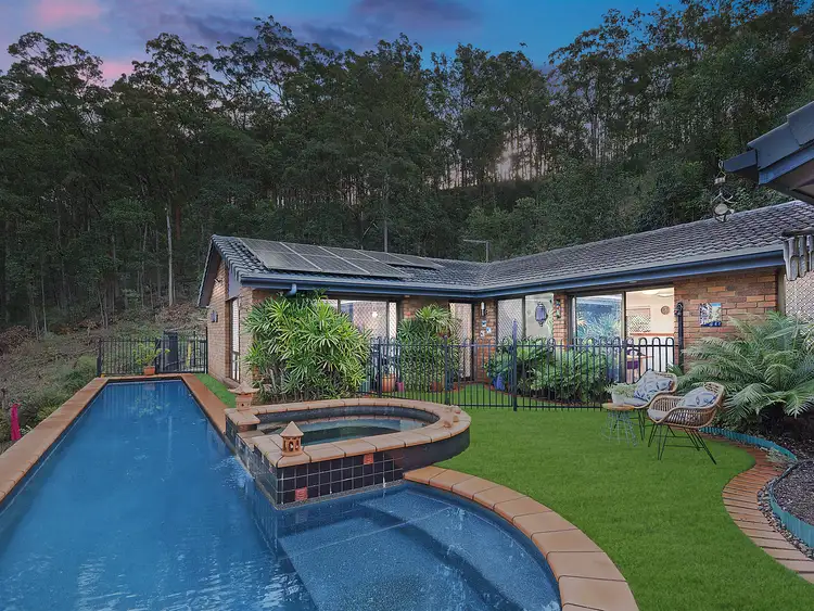 5 Rosella Court, Ferny Hills QLD 4055