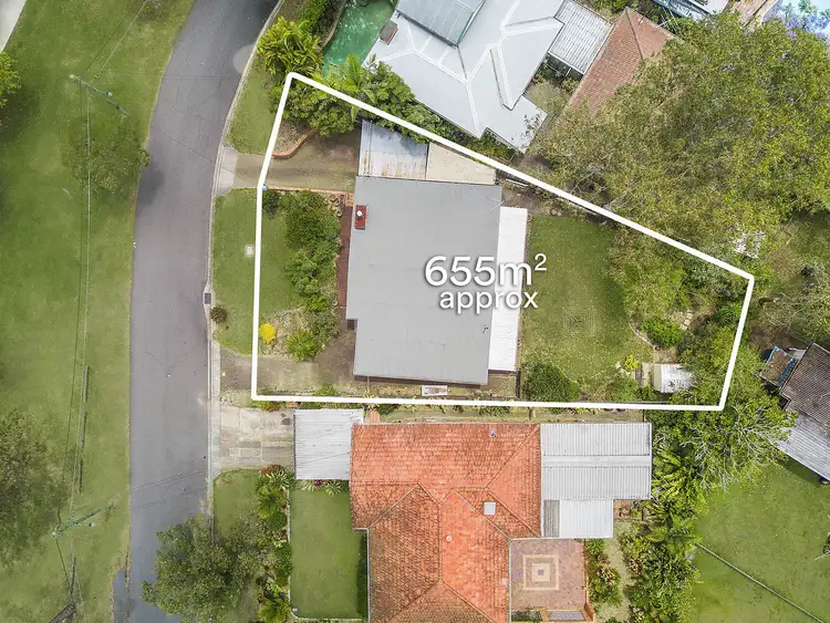 27 Riaweena Street, The Gap QLD 4061