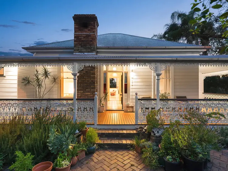 144 Stanley Terrace, Taringa QLD 4068