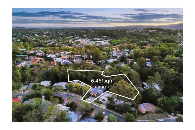 75 Ludlow Street, Chapel Hill QLD 4069