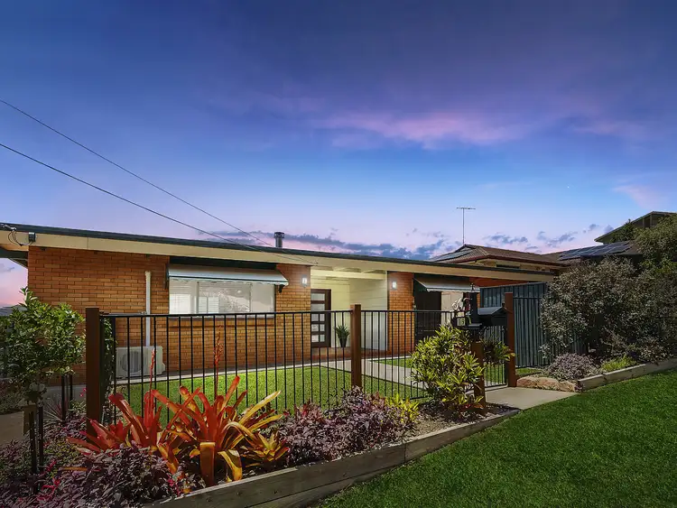 19 Belfort Street, Stafford Heights QLD 4053