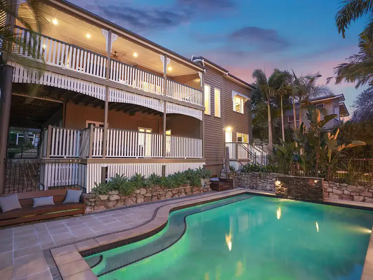 126 Waverley Road, Taringa QLD 4068