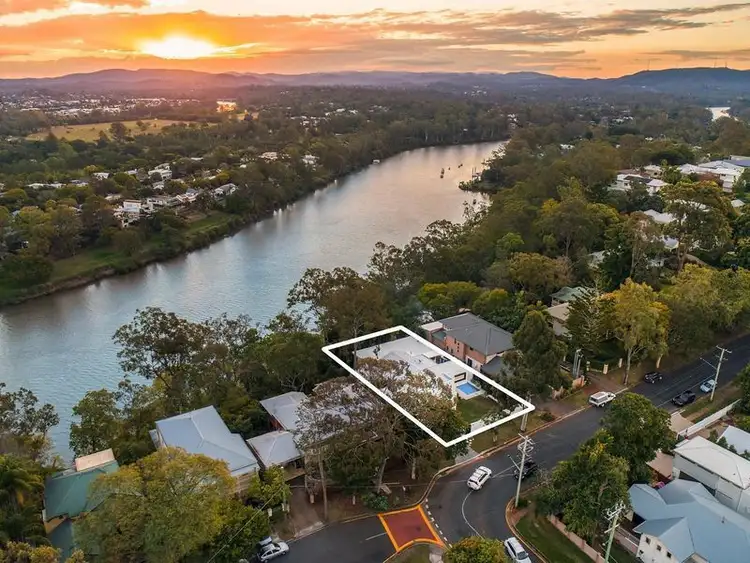 227 Dewar Terrace, Corinda QLD 4075