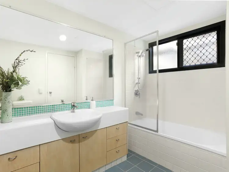 Fifth view of Homely unit listing, 5/60 Sherwood Road, Toowong QLD 4066
