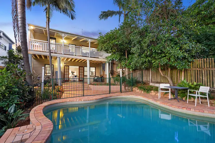 19 Prospect Terrace, St Lucia QLD 4067