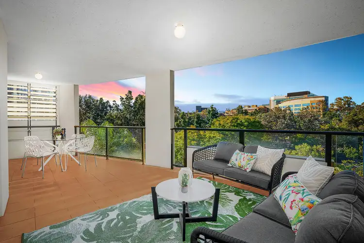 15/16 Patrick Lane, Toowong QLD 4066