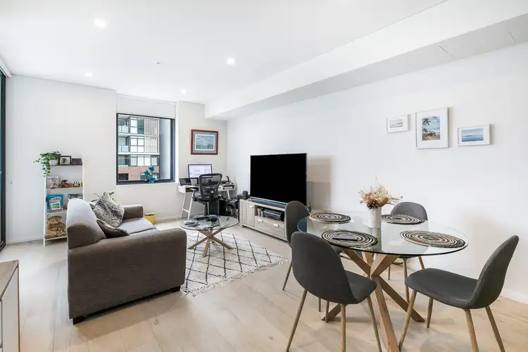 622/10 Village Place