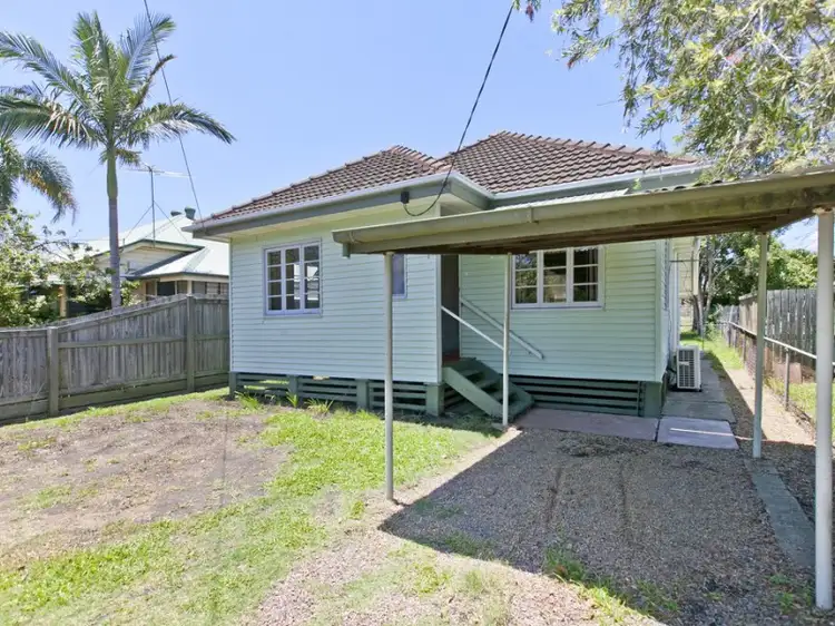 Main view of Homely house listing, 52 West Avenue, Wynnum QLD 4178