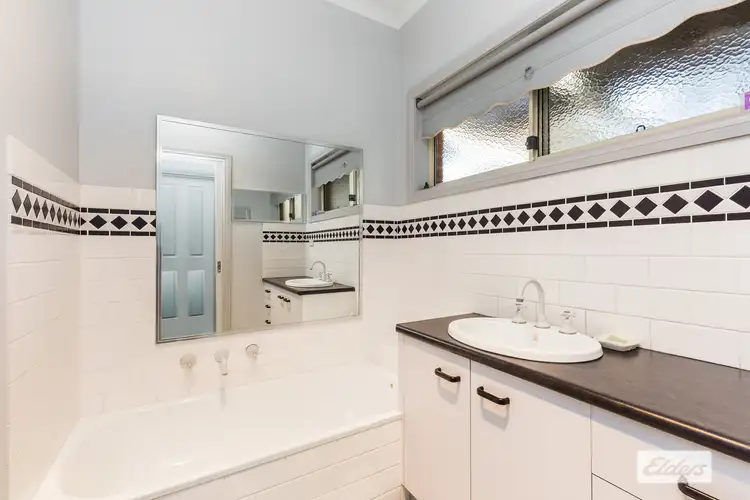 Fifth view of Homely unit listing, 3/570 Hargreaves Street, Bendigo VIC 3550