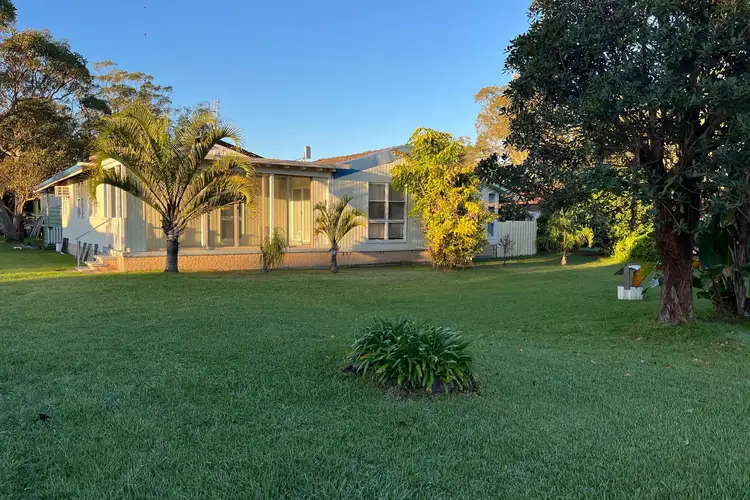 8/a Brownes Road, Salt Ash NSW 2318