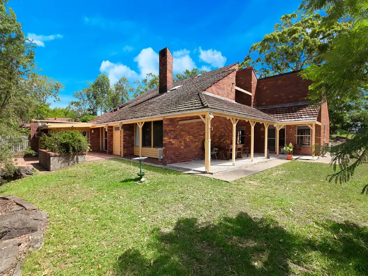 6 MacArthur Court, Mount Ommaney QLD 4074