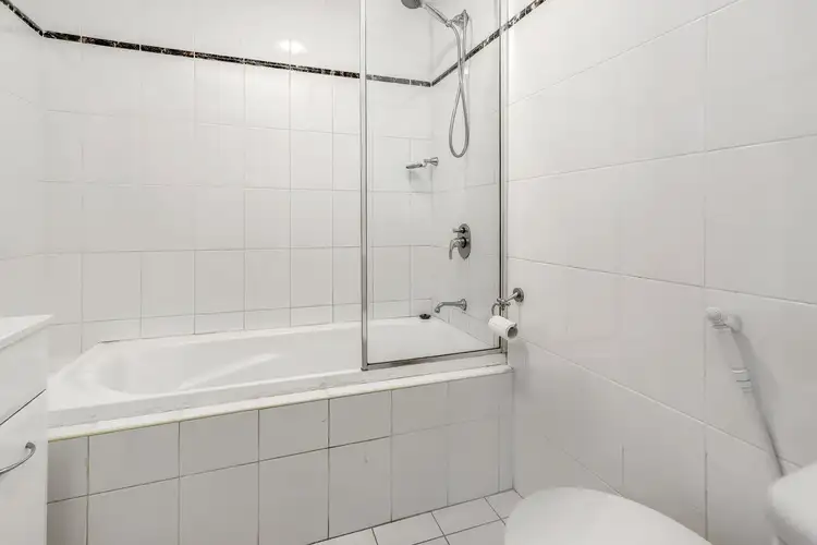Fifth view of Homely apartment listing, 5/174-176 Bridge Road, Westmead NSW 2145