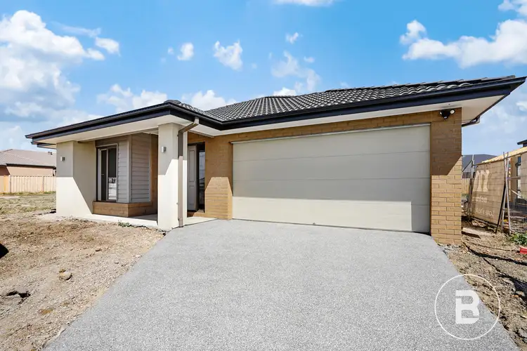 4 Sundance Boulevard, Winter Valley VIC 3358