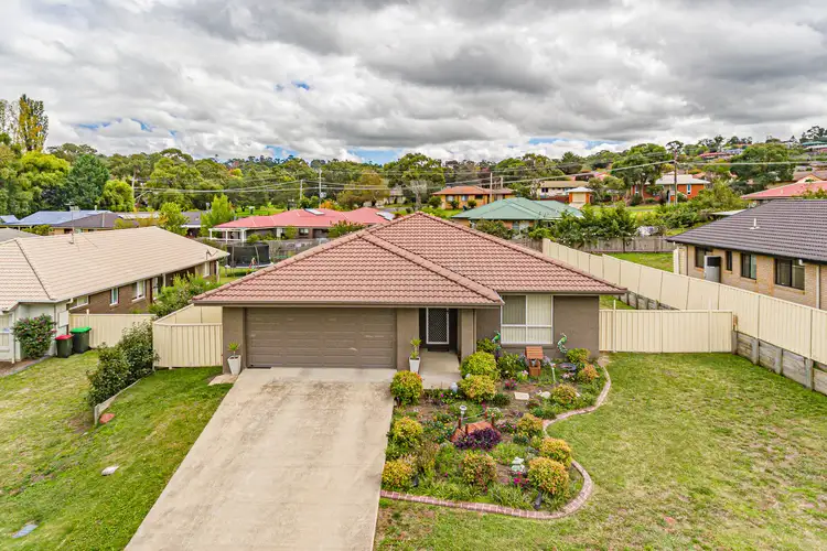 6 Earle Page Drive, Armidale NSW 2350