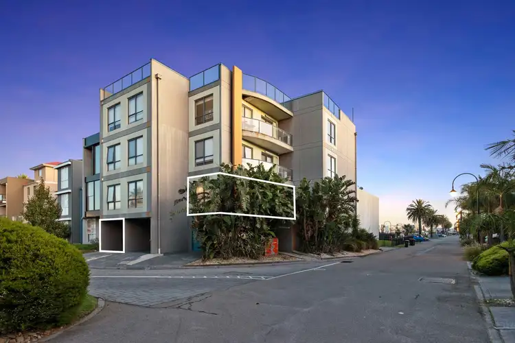 2/19 North Shore Drive, Patterson Lakes VIC 3197