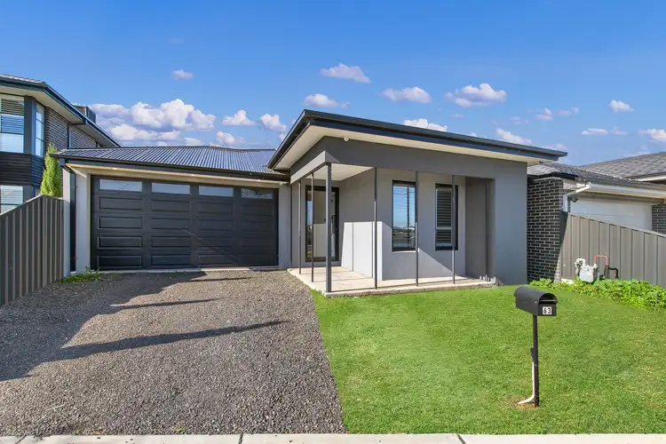 63 Hawking Crescent, Fraser Rise VIC 3336