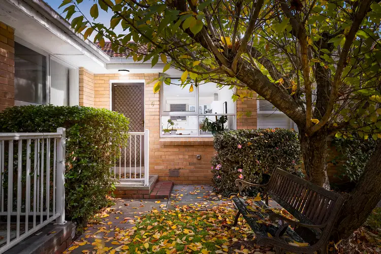 6/16 Vanberg Road, Essendon VIC 3040